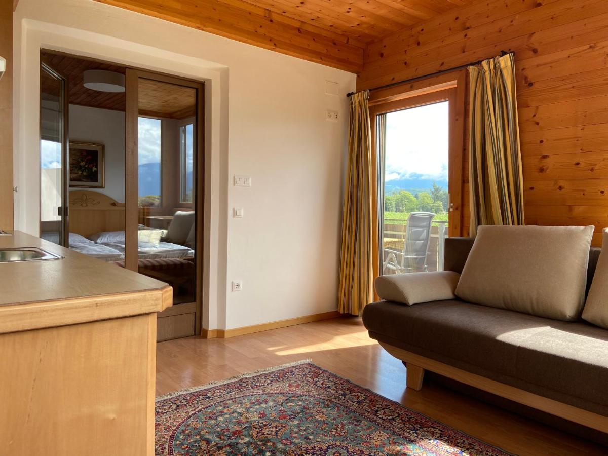 Residence La Terrazza Кальдаро Экстерьер фото